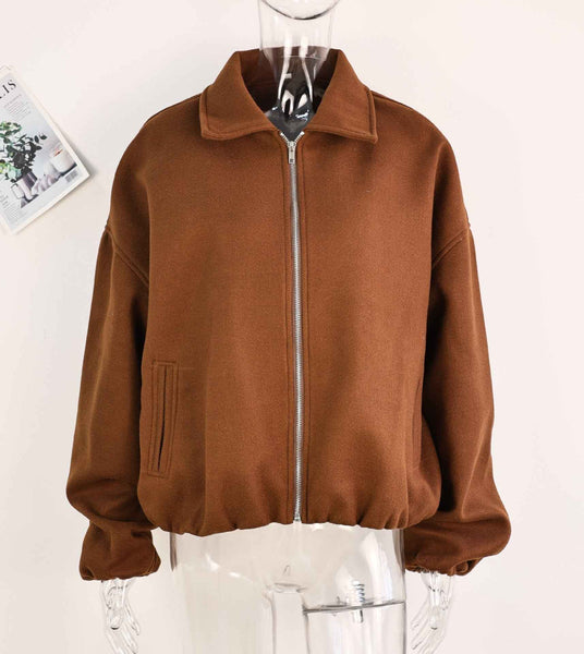 Abrigo corto suelto mujer para un estilo moderno y cómodo