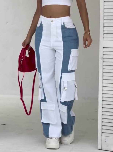 Jeans Cargo con Contrastes y Bolsillos Laterales