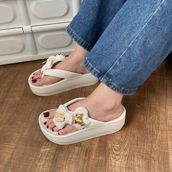 Zapatillas de Eva con mariposa y oso de suela gruesa desodorante para comodidad y estilo