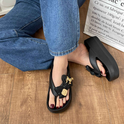 Zapatillas de Eva con mariposa y oso de suela gruesa desodorante para comodidad y estilo