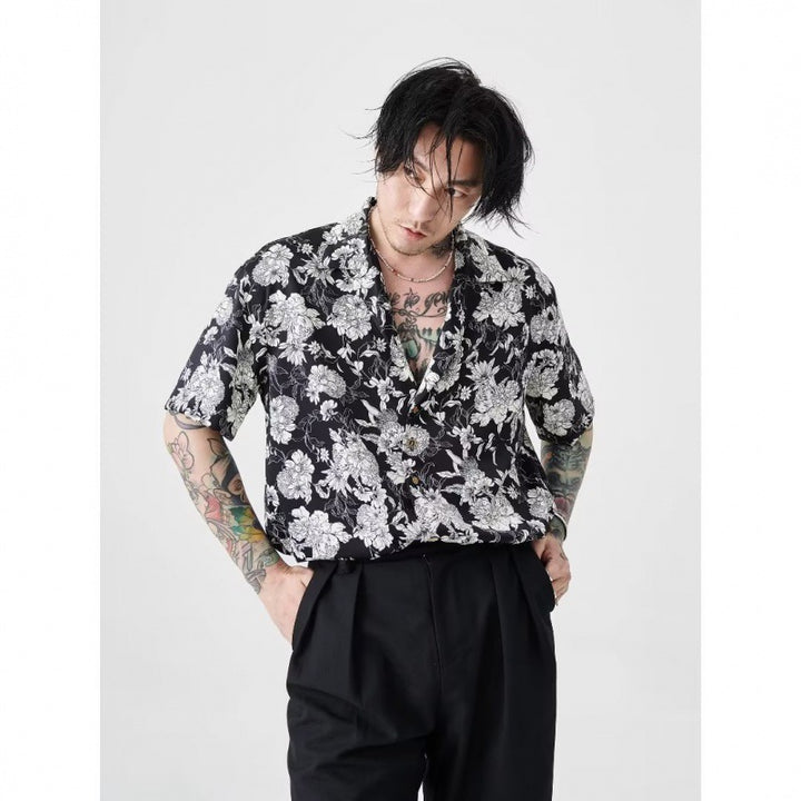 Camisa corta hawaiana camelia blanca y negra de verano con mangas cortas - The Noble Style