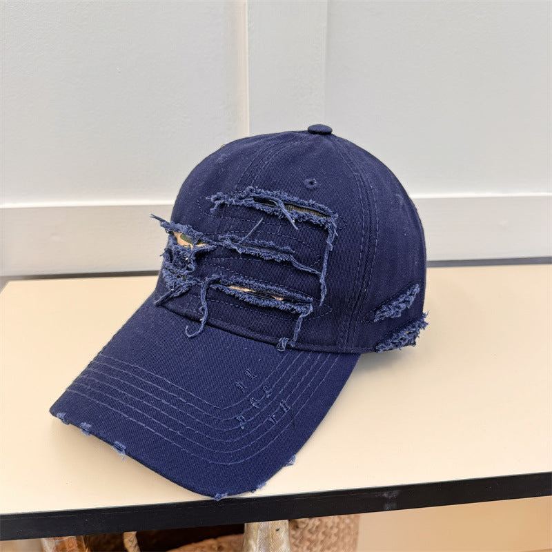 Gorra de béisbol vieja desgastada con diseño suave y roto - The Noble Style