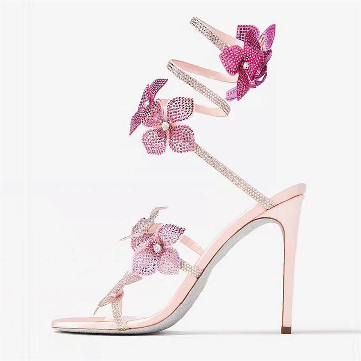 Tacones de aguja con flores enroscadas alrededor del tobillo - The Noble Style