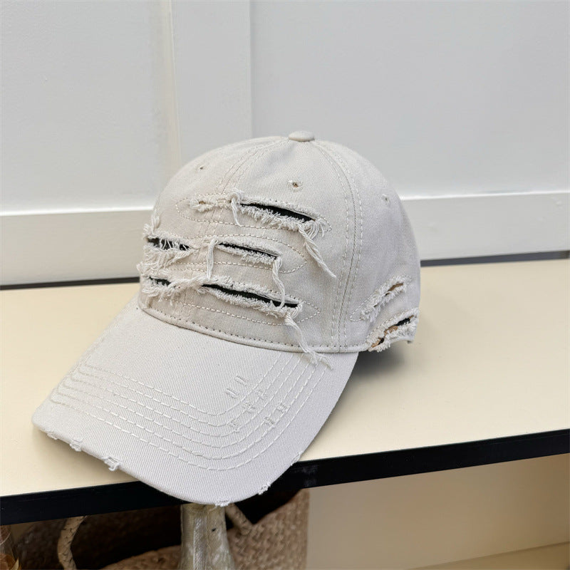 Gorra de béisbol vieja desgastada con diseño suave y roto - The Noble Style