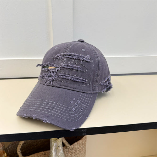 Gorra de béisbol vieja desgastada con diseño suave y roto - The Noble Style