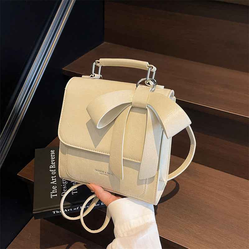 Mochila de moda femenina con diseño exclusivo para mujeres de la minoría