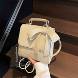 Mochila de moda femenina con diseño exclusivo para mujeres de la minoría