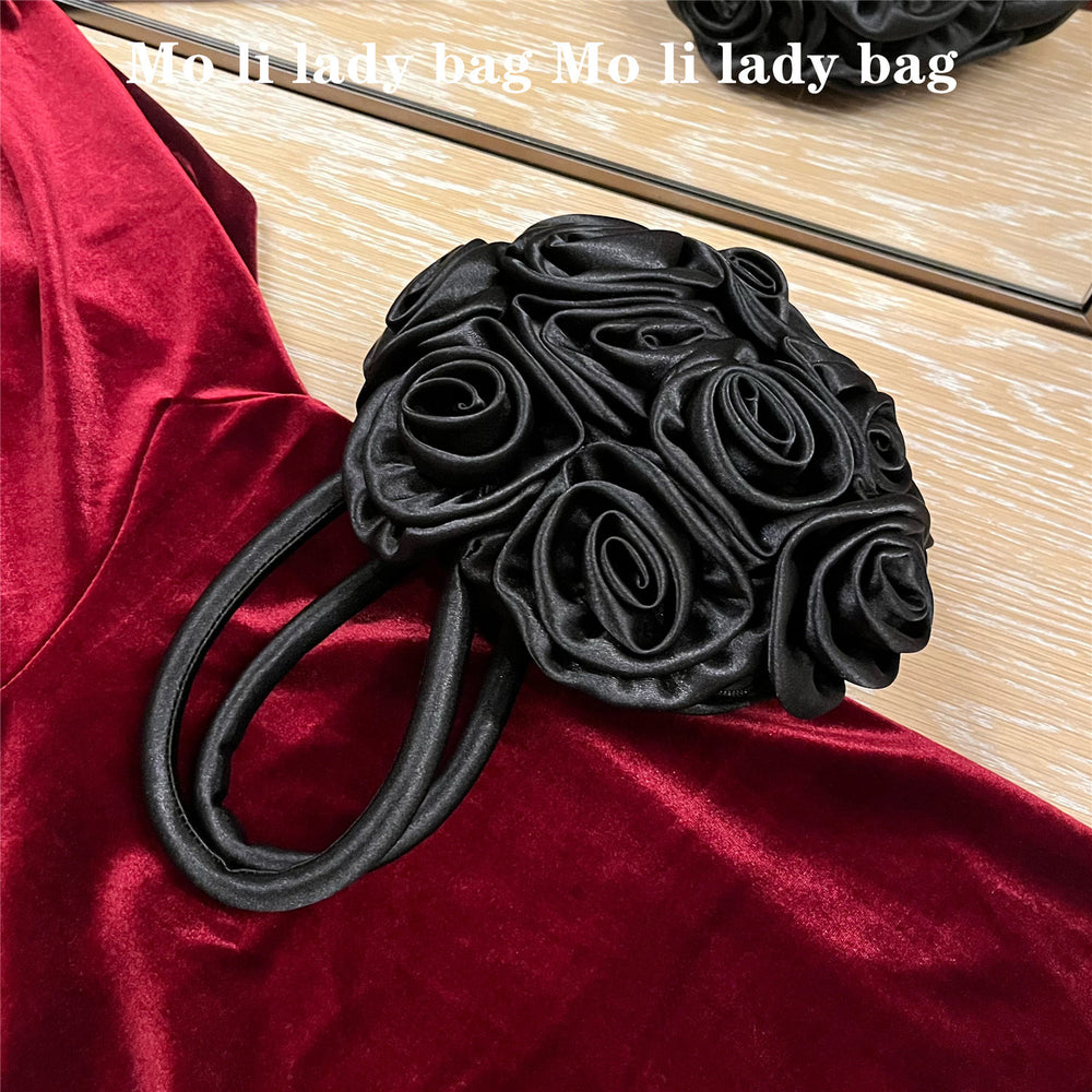 Bolso de mano retro floral con diseño oblicuo y hecho a mano en forma redonda - The Noble Style